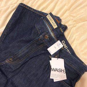 NWT GAP mens standard 32/28 jeans